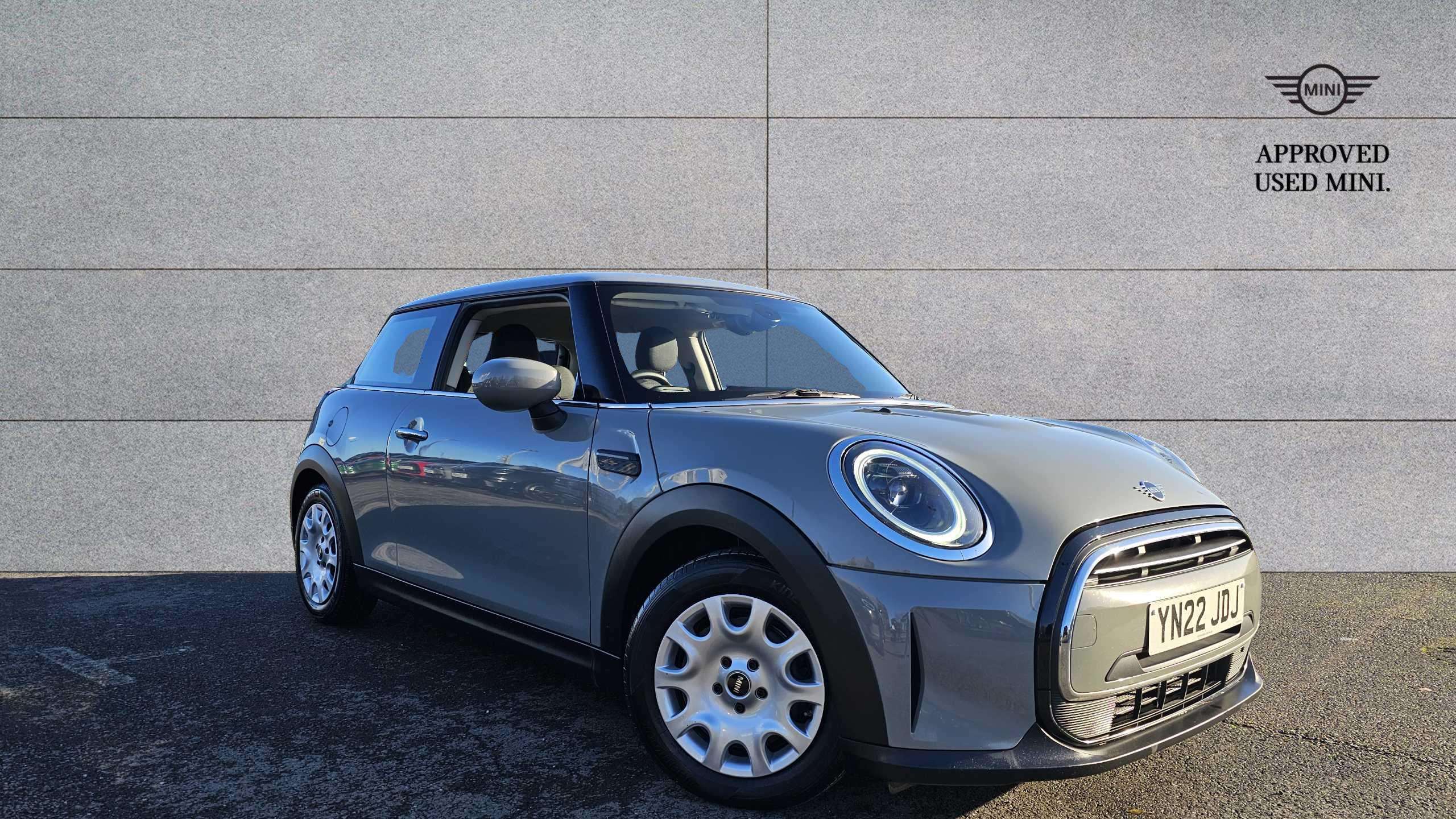 Main listing image - MINI Hatchback