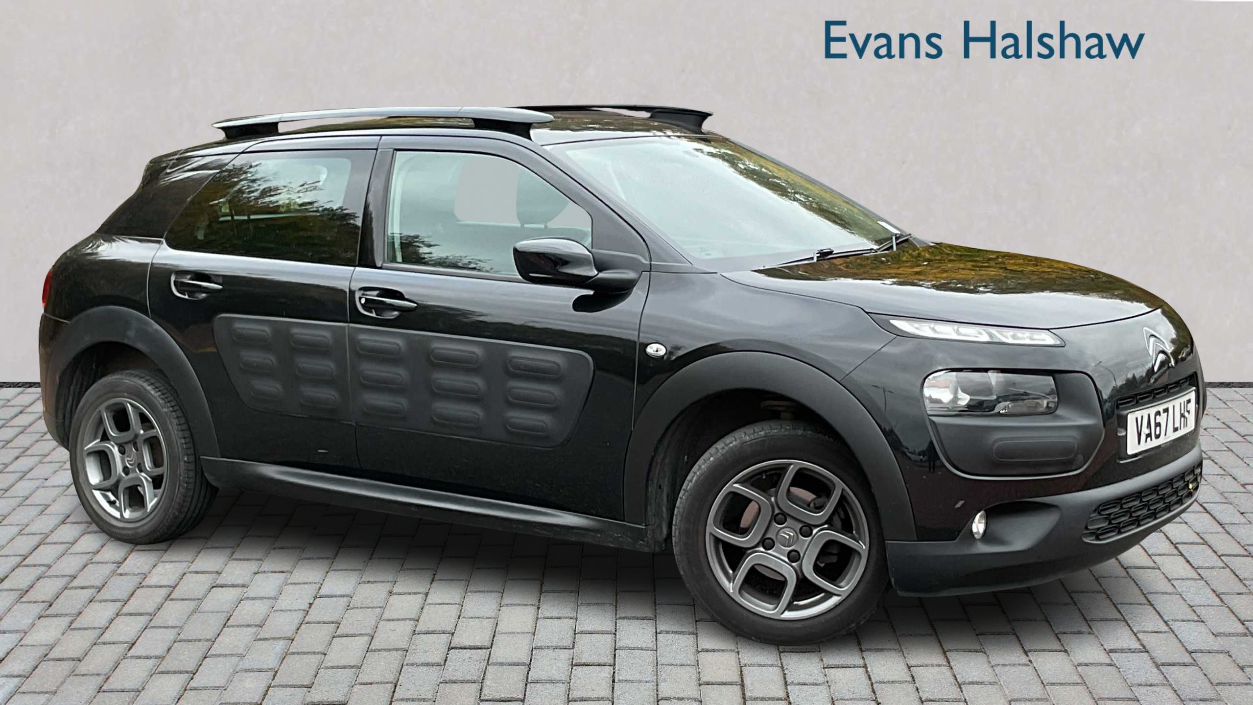 Main listing image - Citroen C4 Cactus