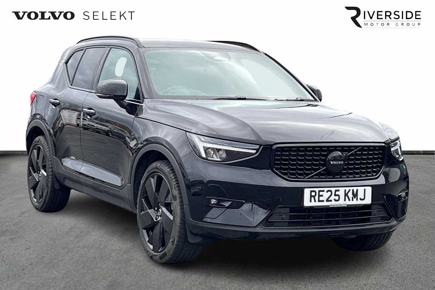 Main listing image - Volvo XC40