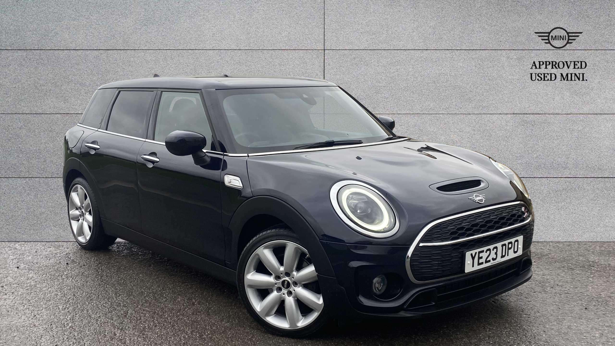 Main listing image - MINI Clubman