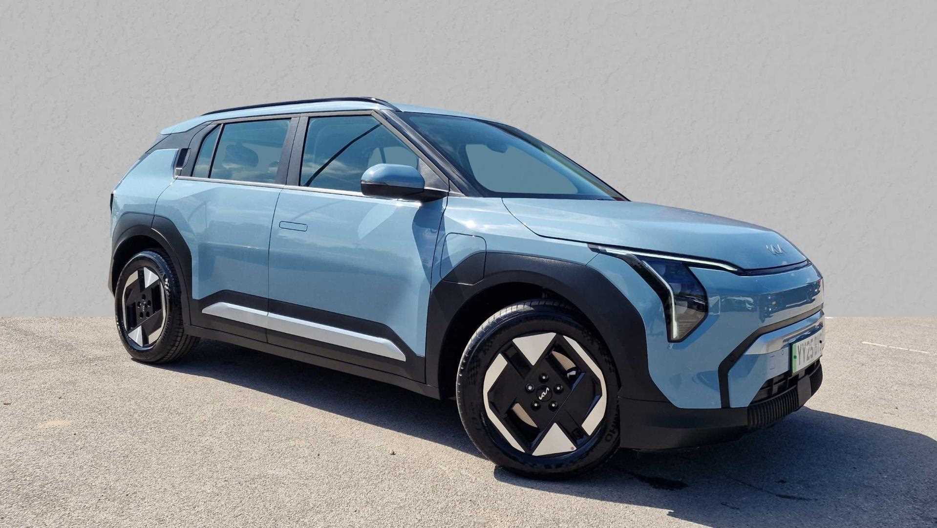 Main listing image - Kia EV3