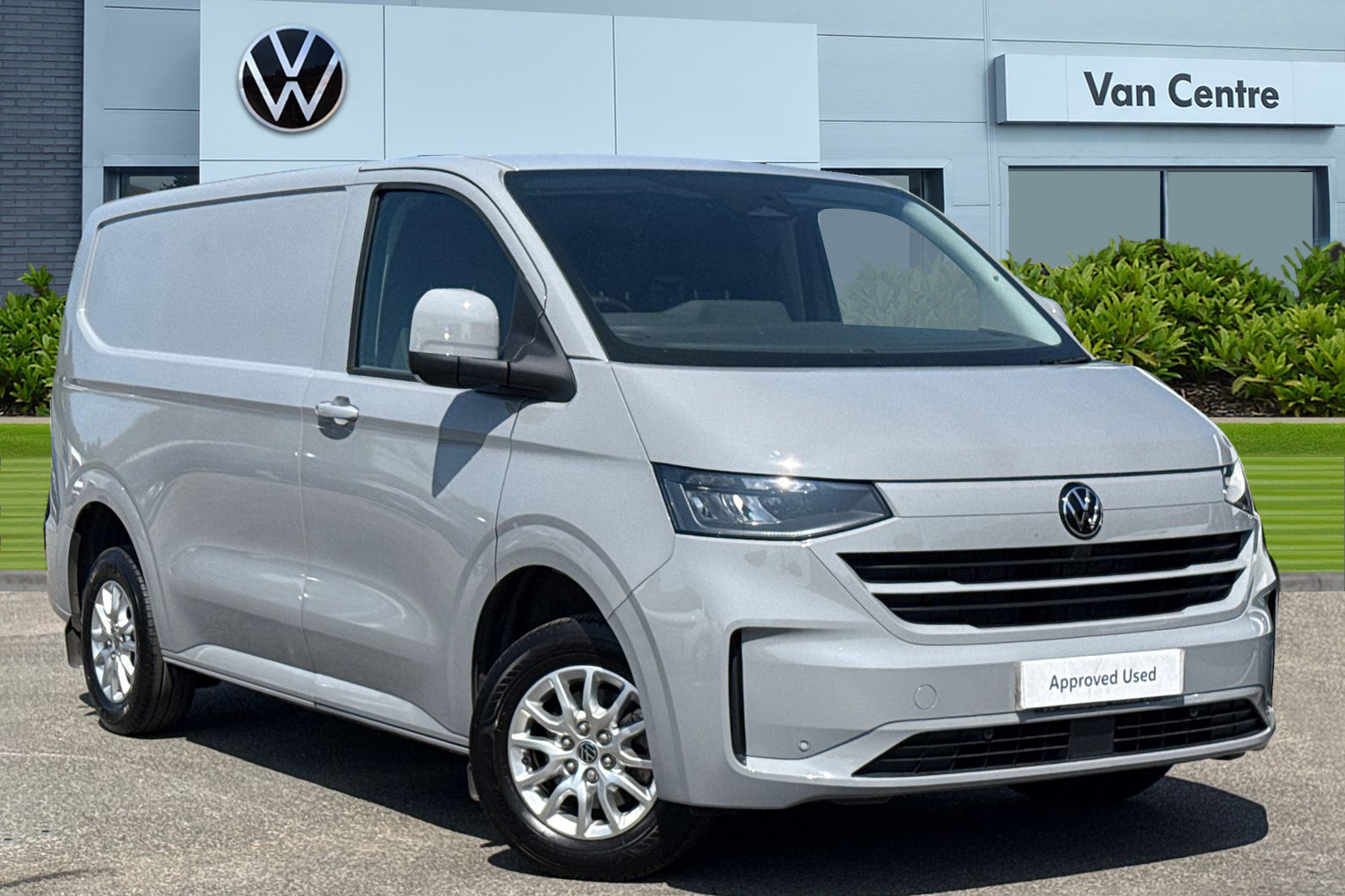 Main listing image - Volkswagen Transporter