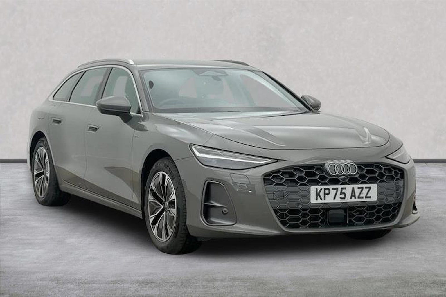 Main listing image - Audi A6