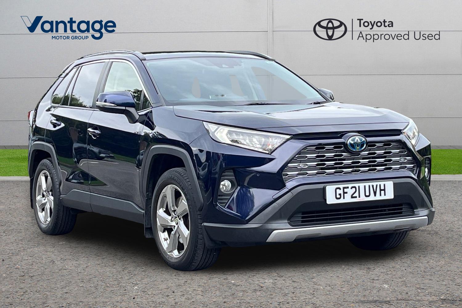 Main listing image - Toyota RAV4