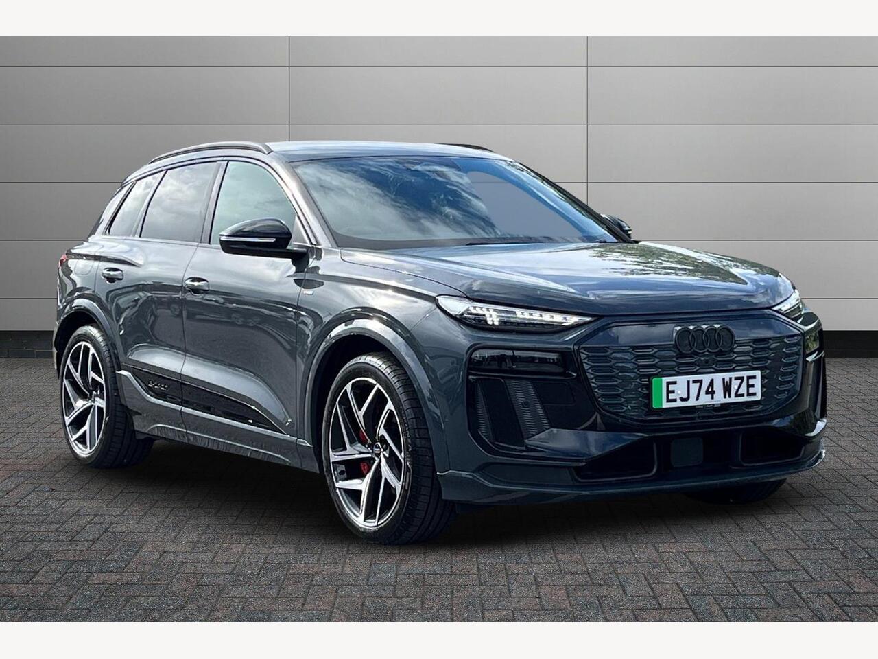 Main listing image - Audi Q6 e-tron