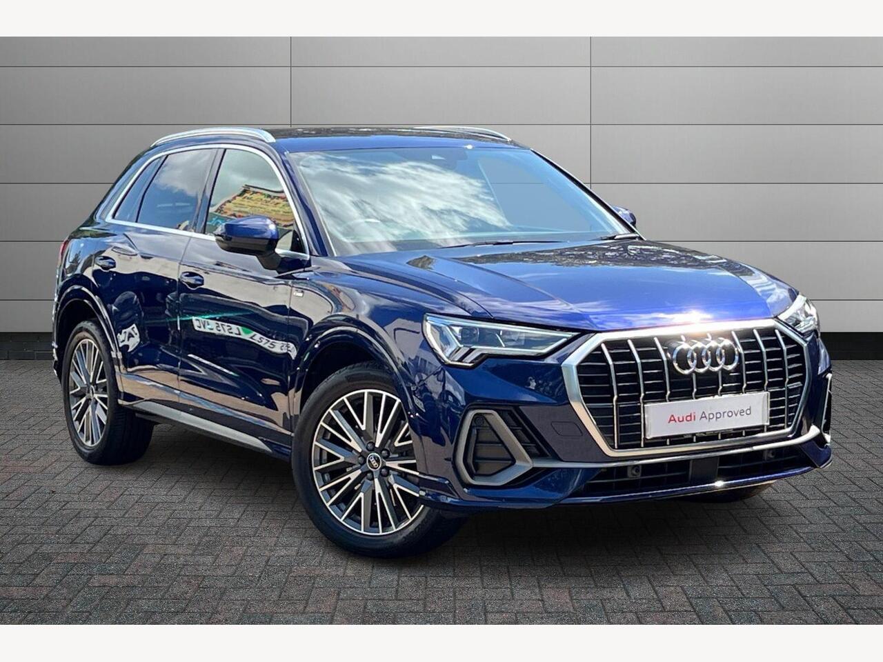 Main listing image - Audi Q3