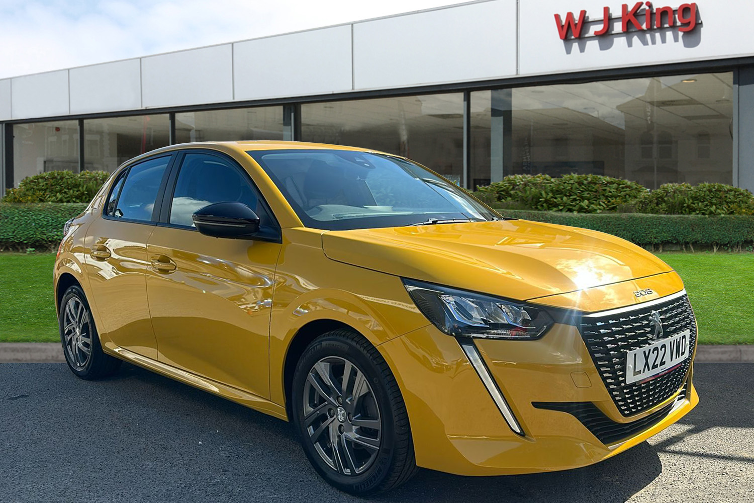 Main listing image - Peugeot 208