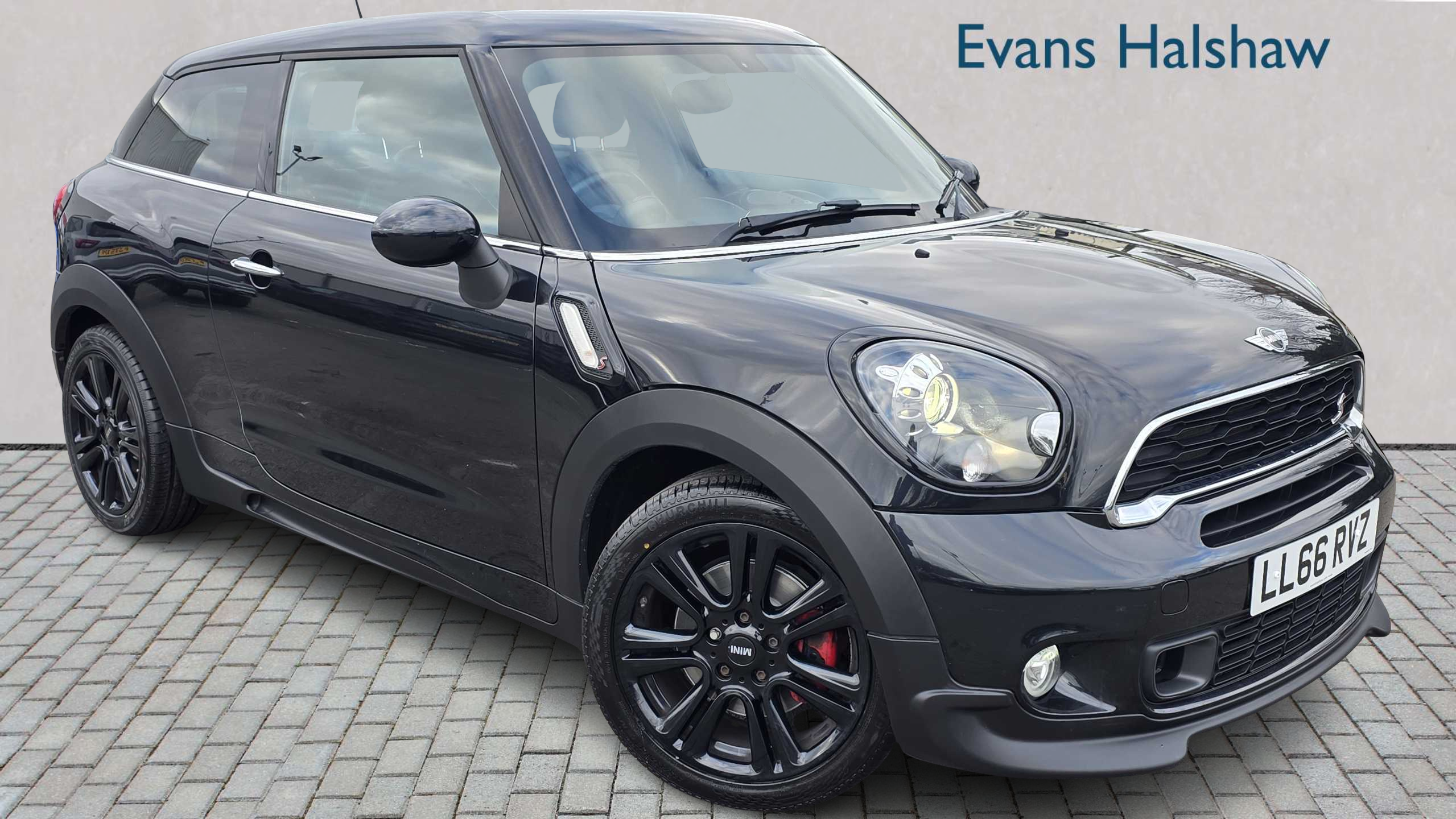 Main listing image - MINI Paceman