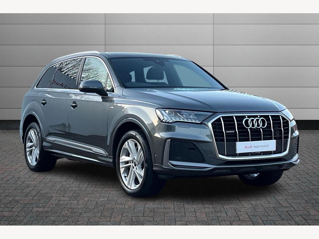 Main listing image - Audi Q7