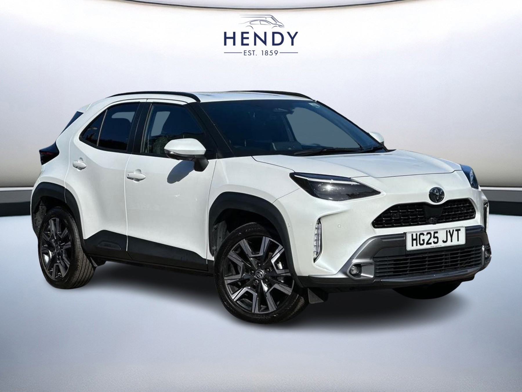 Main listing image - Toyota Yaris Cross