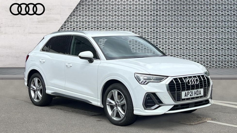 Main listing image - Audi Q3