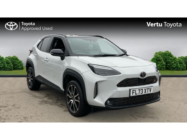 Main listing image - Toyota Yaris Cross