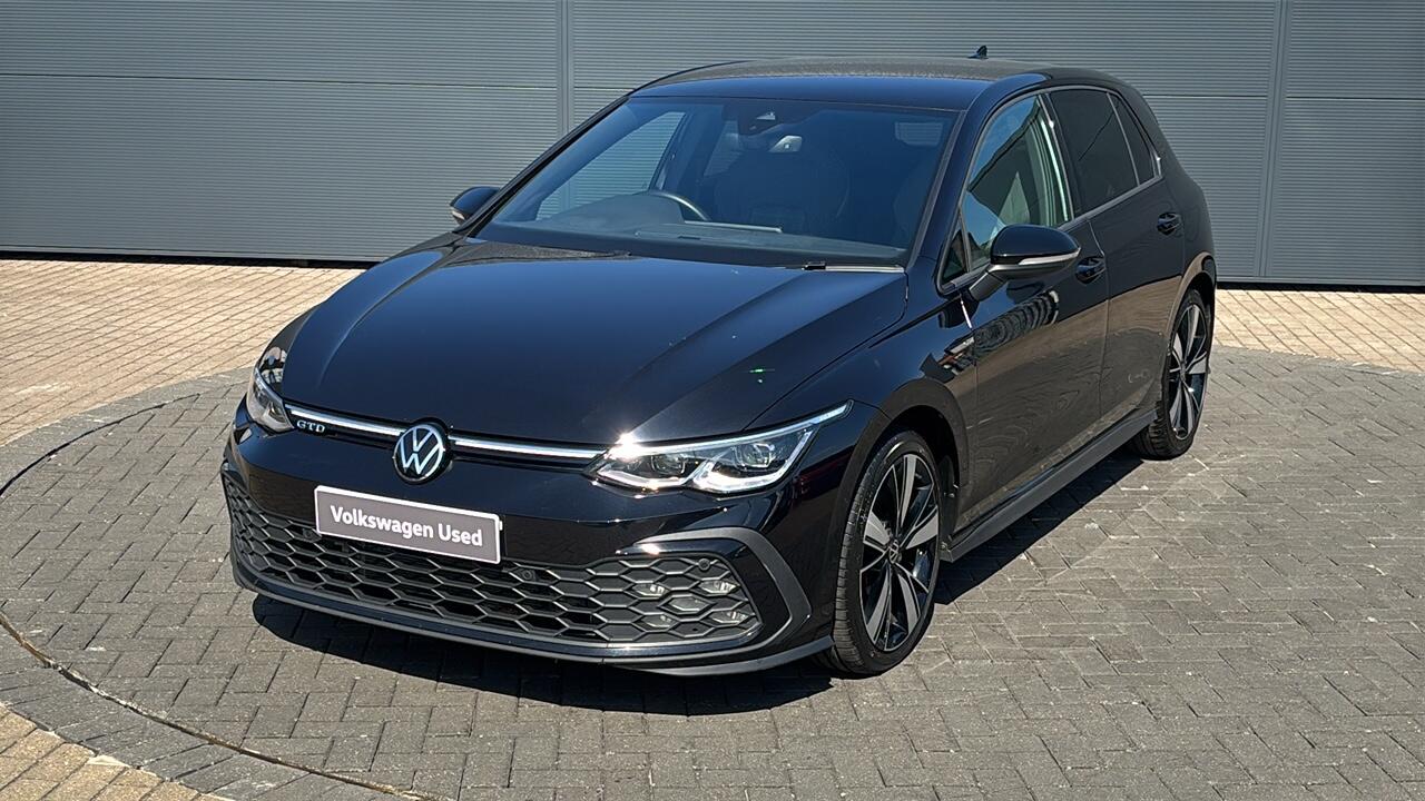 Main listing image - Volkswagen Golf