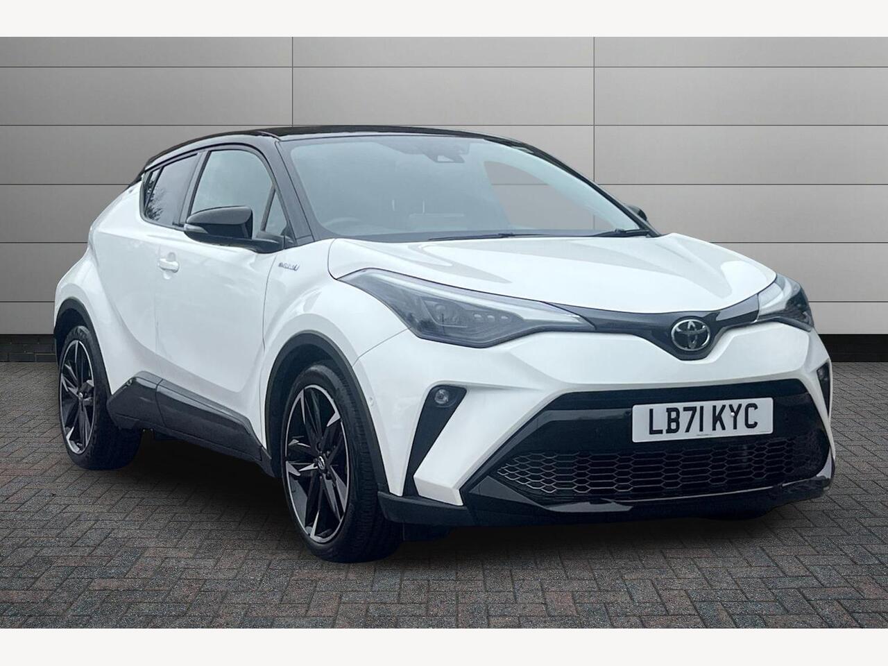 Main listing image - Toyota C-HR