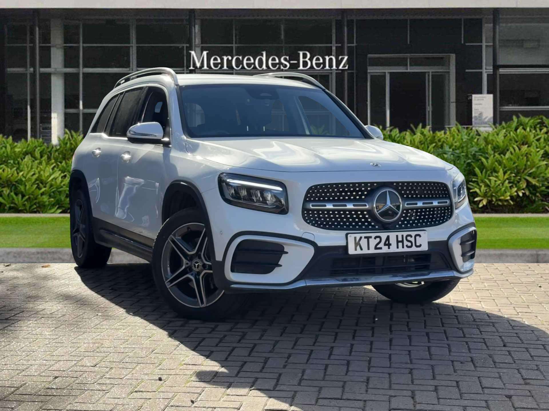Main listing image - Mercedes-Benz GLB