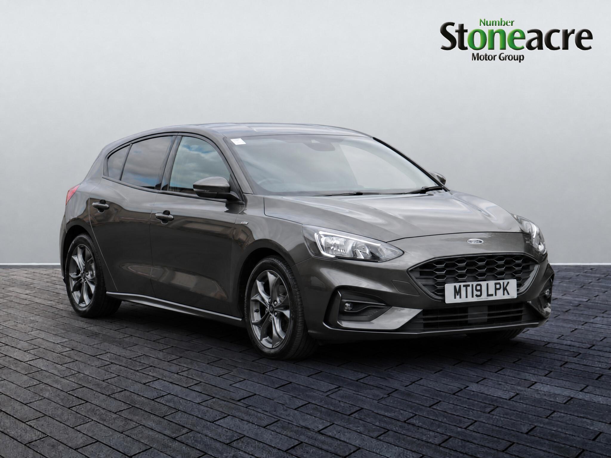 Main listing image - Ford Focus