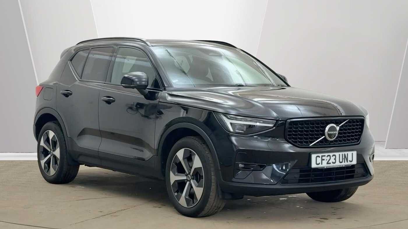 Main listing image - Volvo XC40