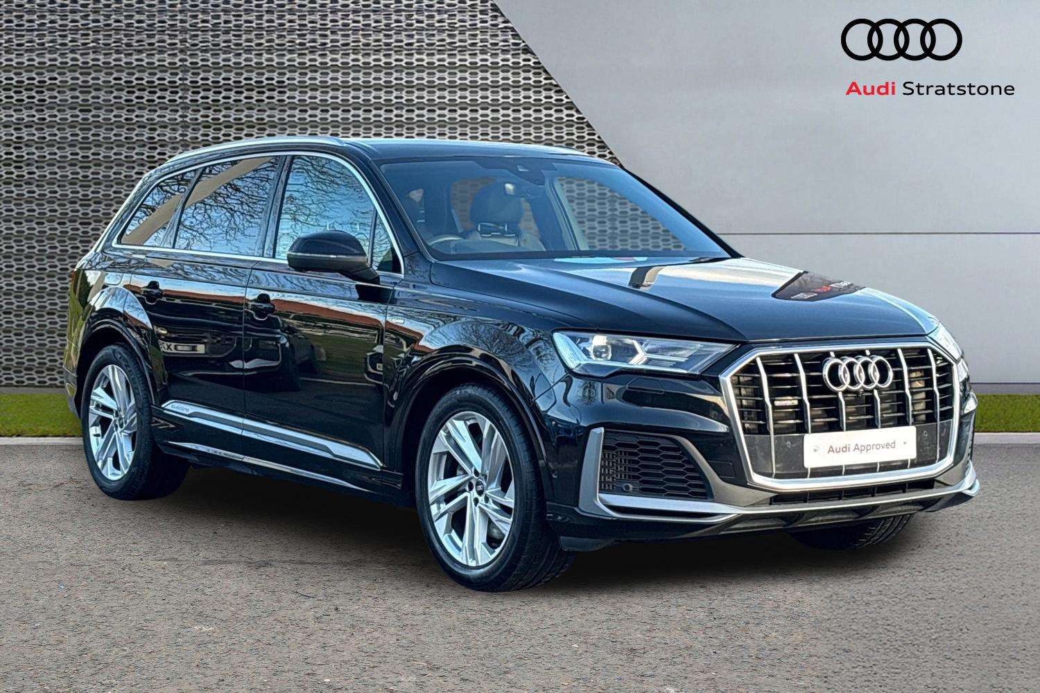 Main listing image - Audi Q7