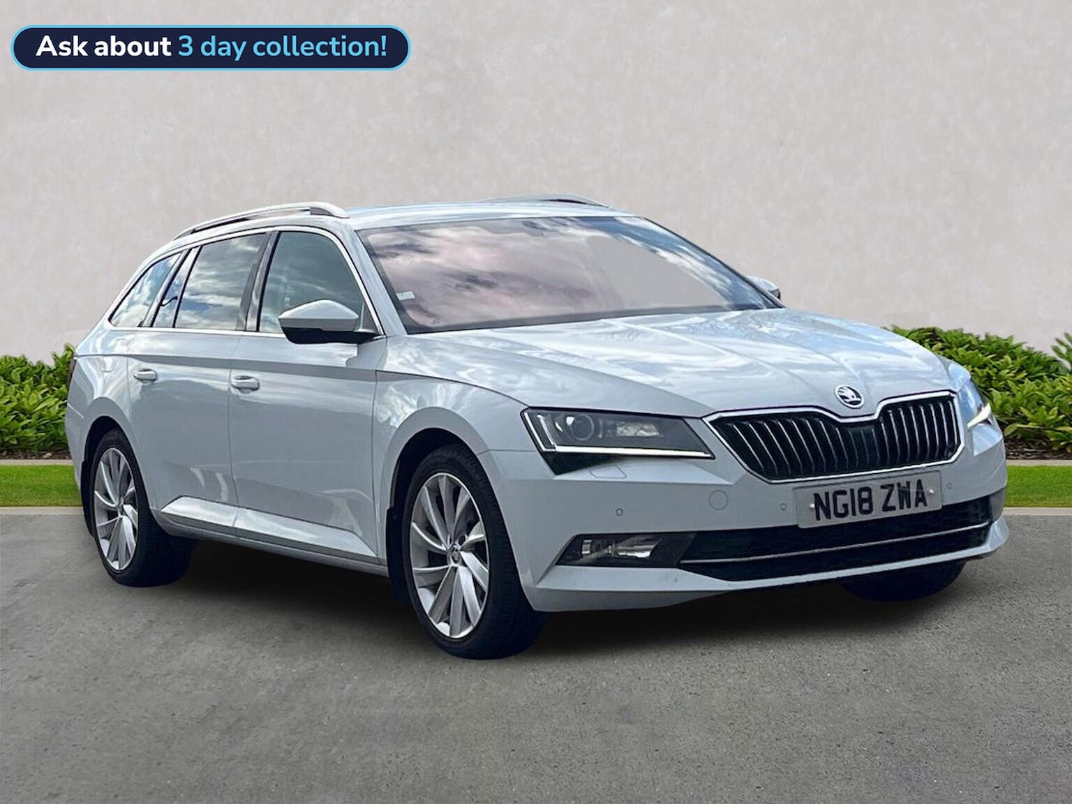 Main listing image - Skoda Superb Estate