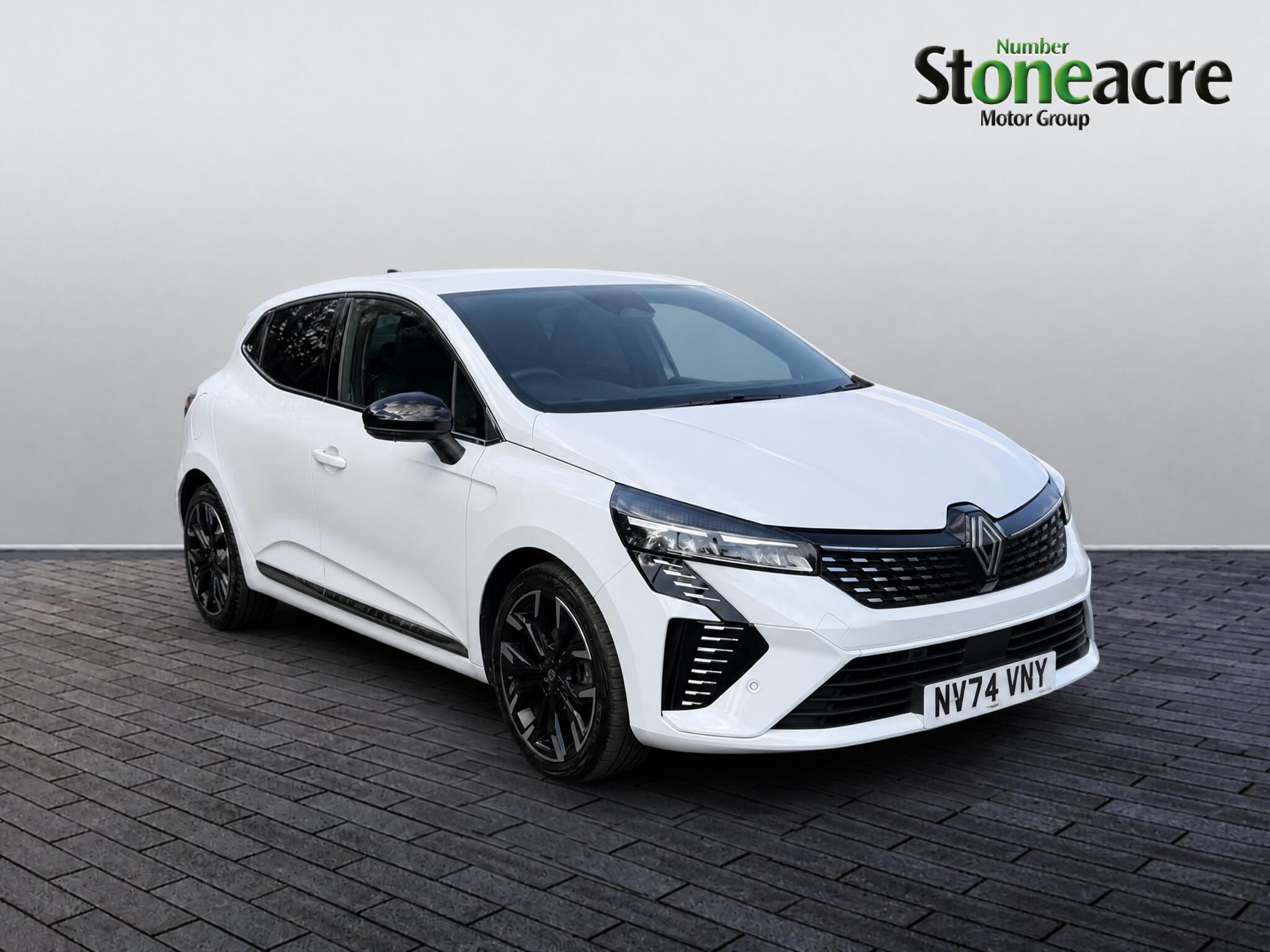 Main listing image - Renault Clio