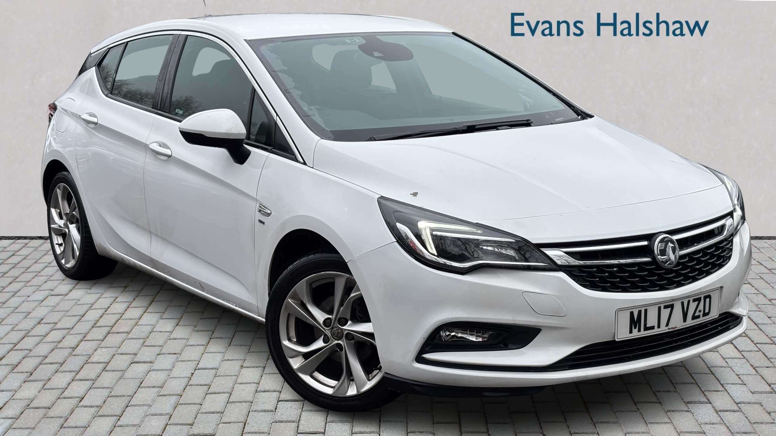 Main listing image - Vauxhall Astra