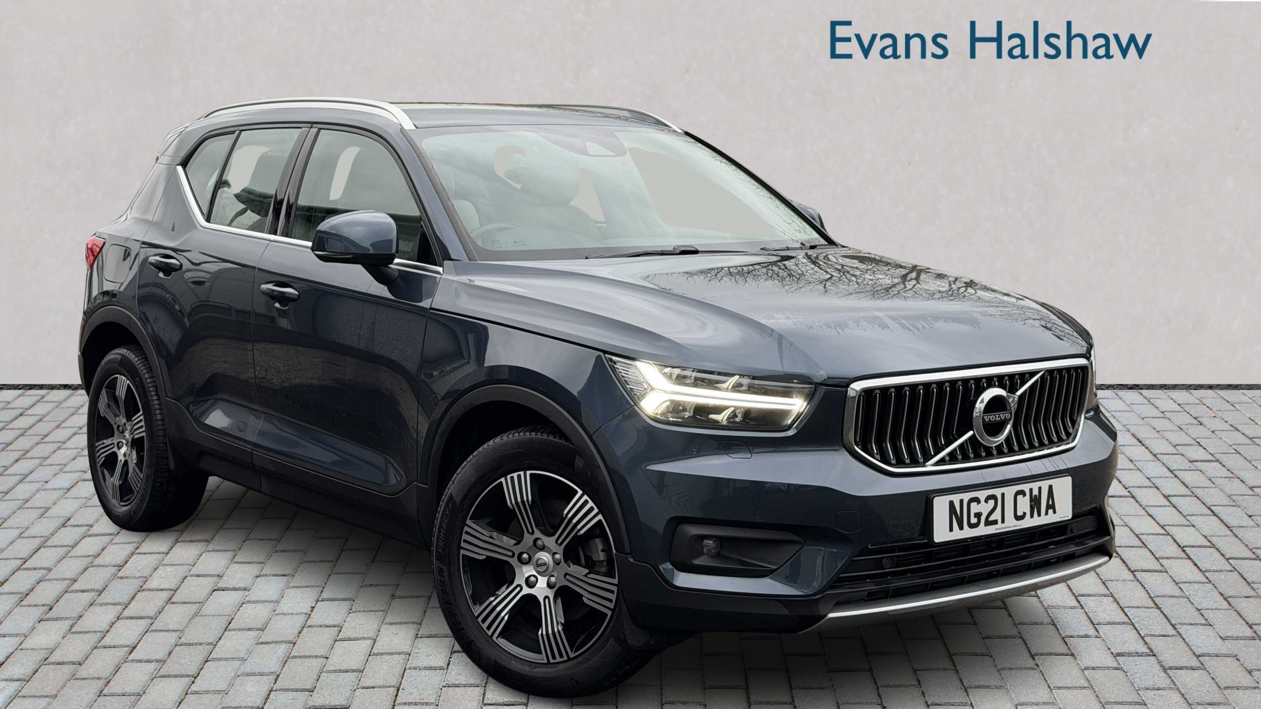 Main listing image - Volvo XC40