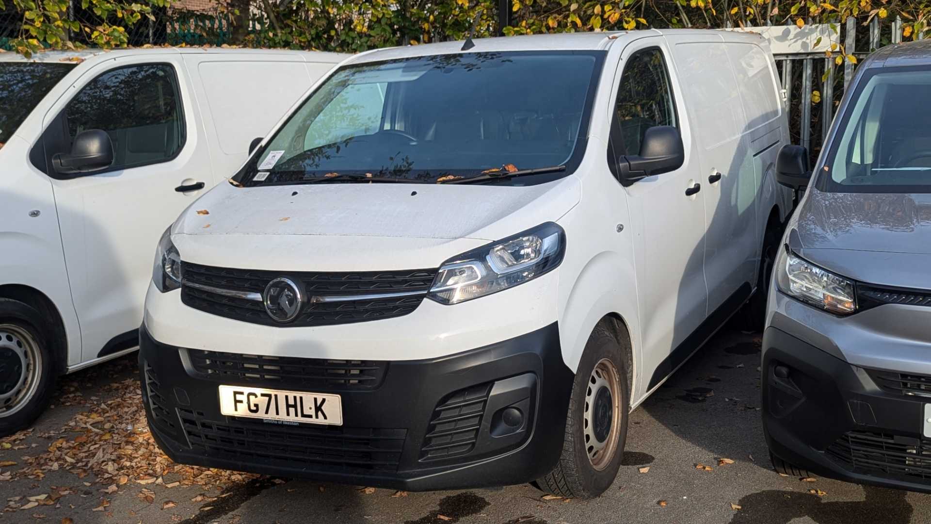 Main listing image - Vauxhall Vivaro