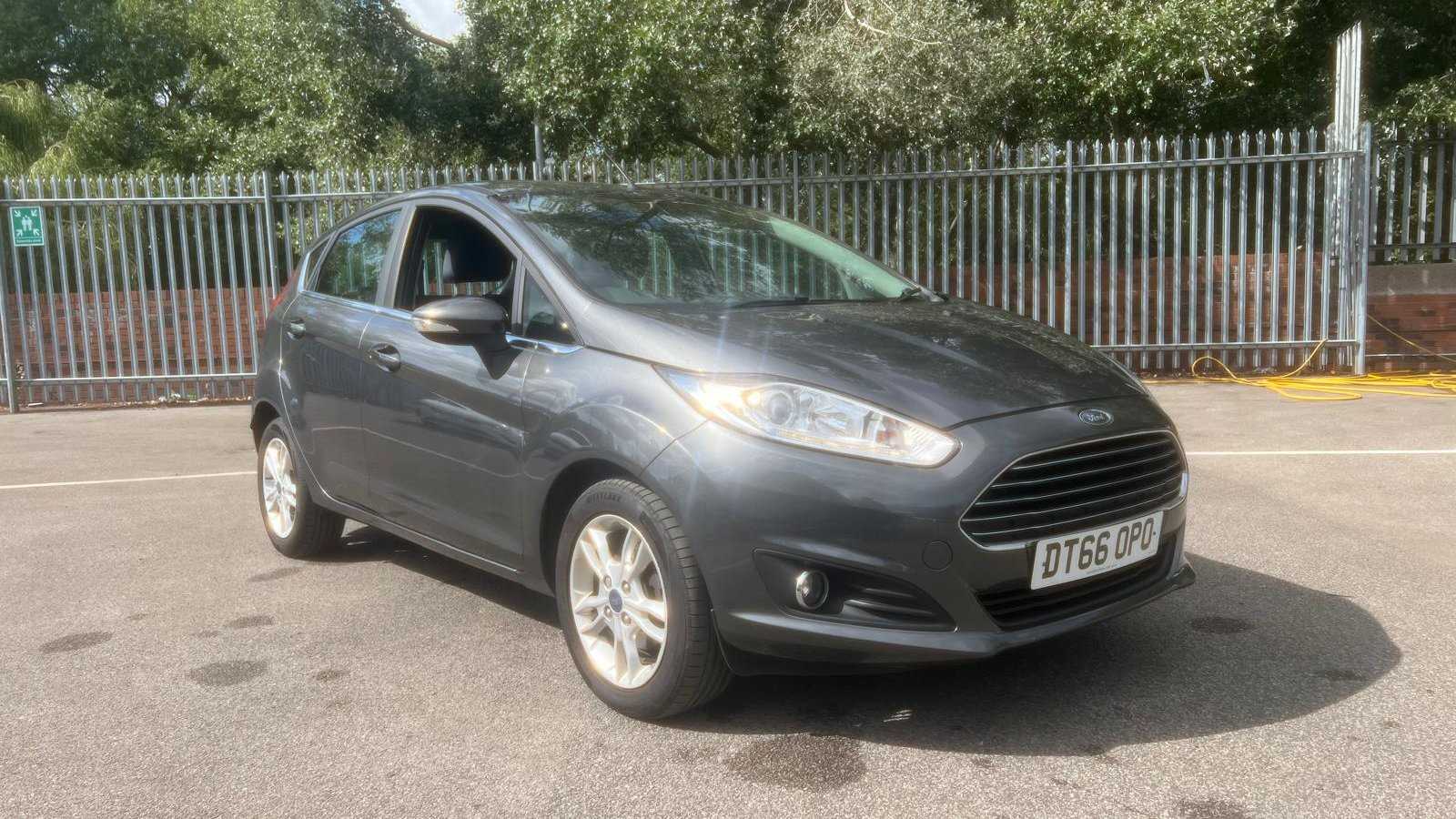 Main listing image - Ford Fiesta