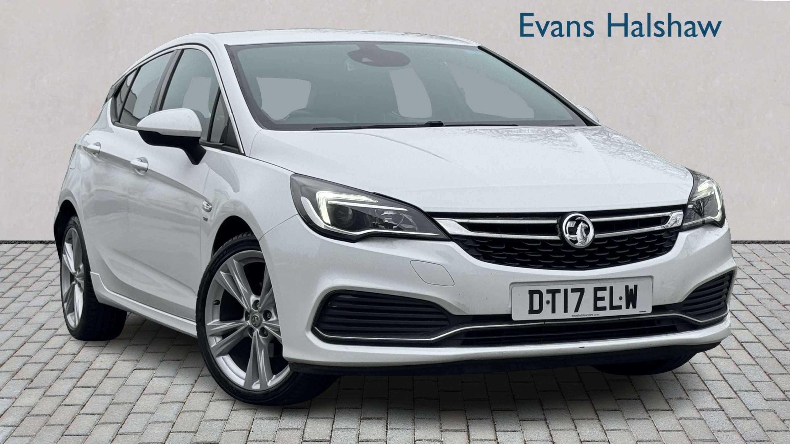 Main listing image - Vauxhall Astra