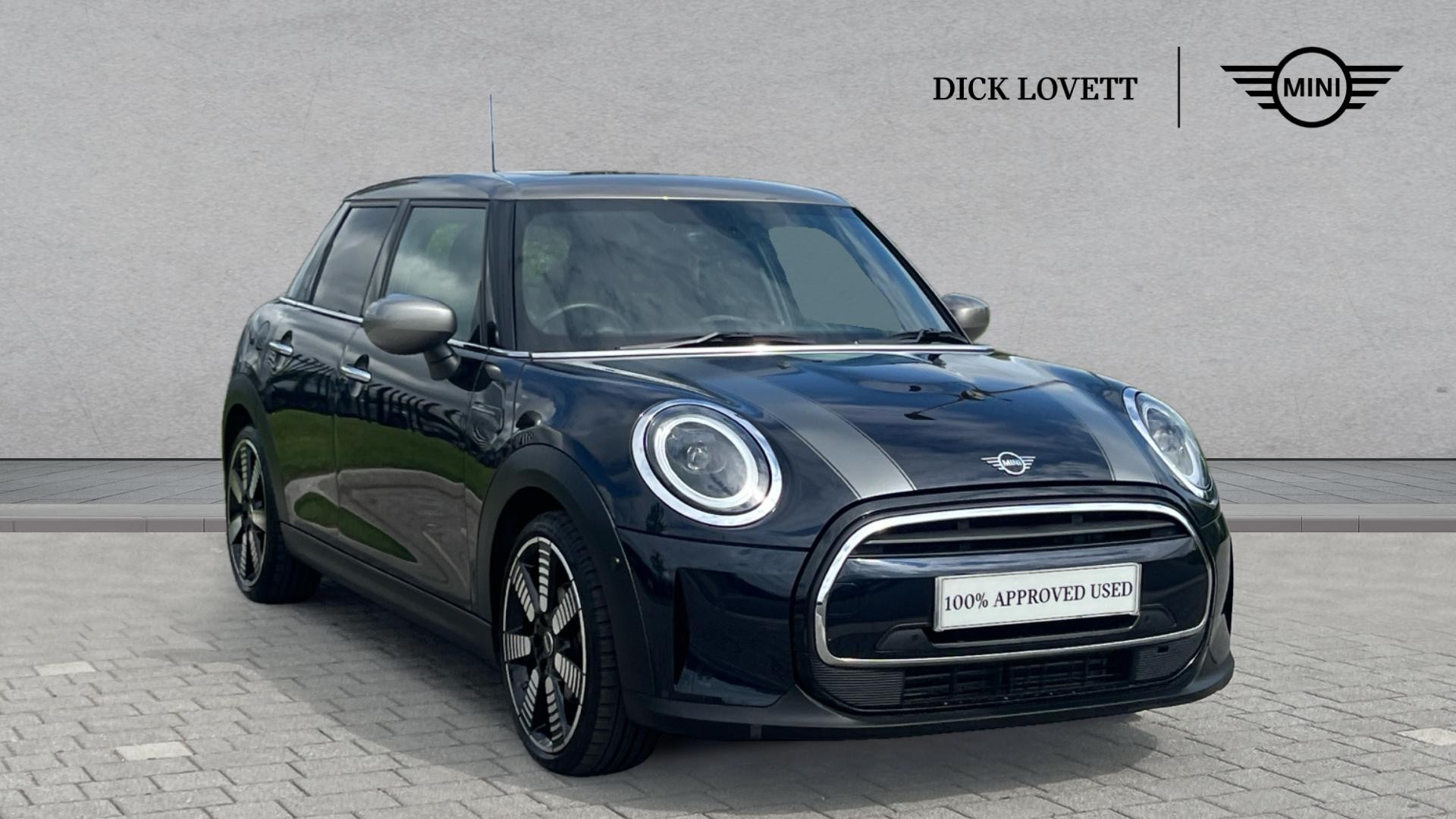 Main listing image - MINI Hatchback 5dr