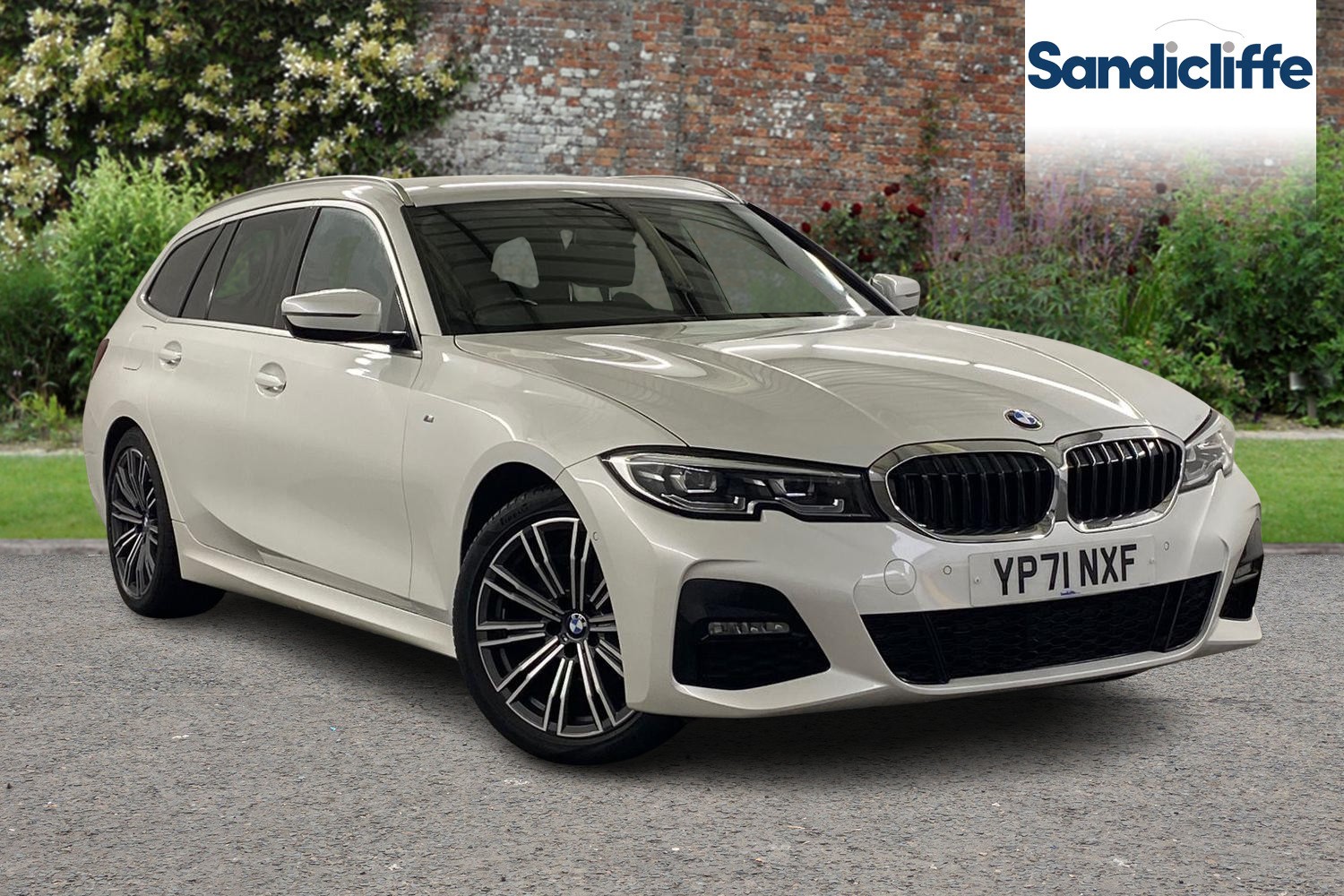 Main listing image - BMW 3 Series Touring