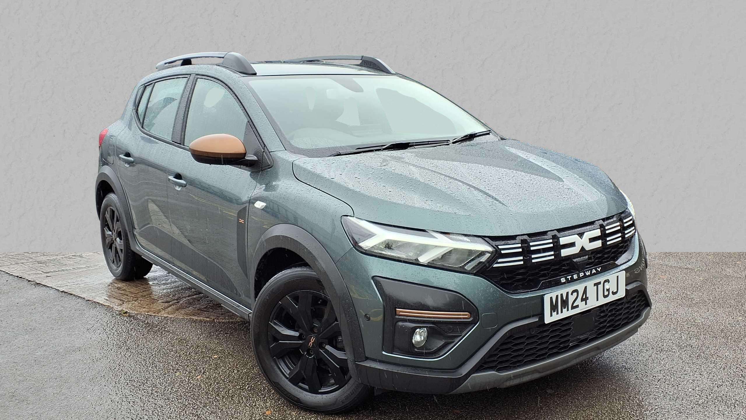 Main listing image - Dacia Sandero Stepway