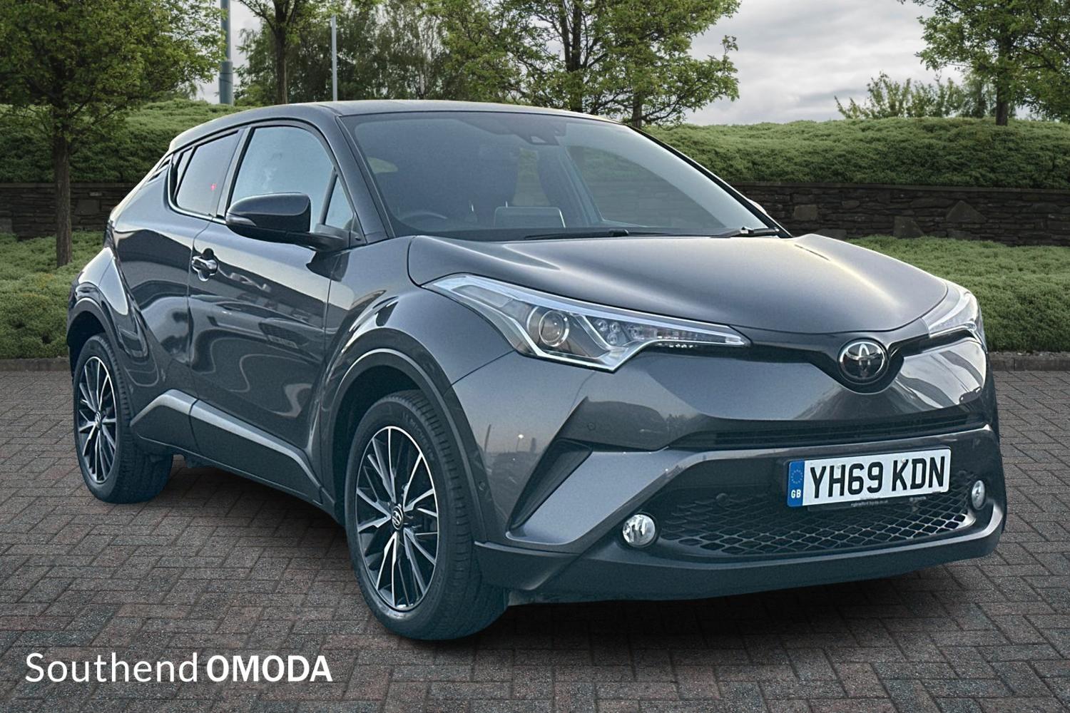 Main listing image - Toyota C-HR