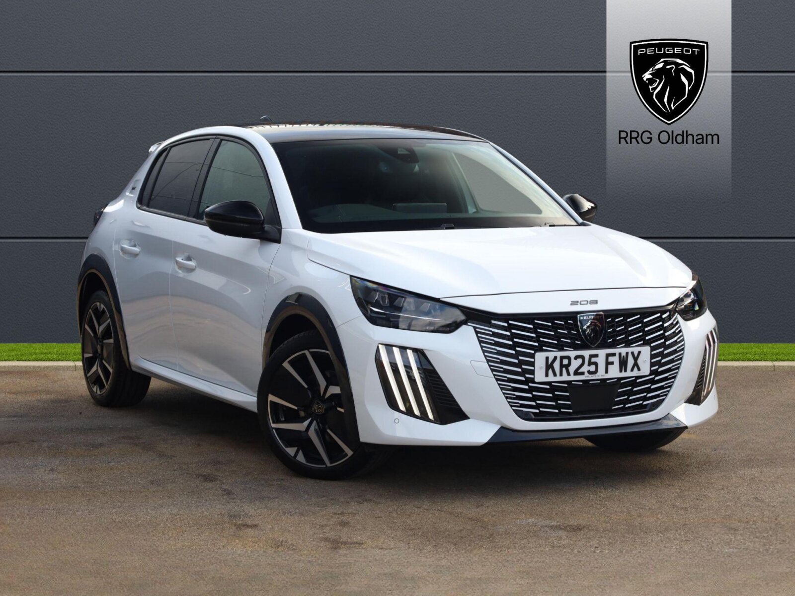 Main listing image - Peugeot 208