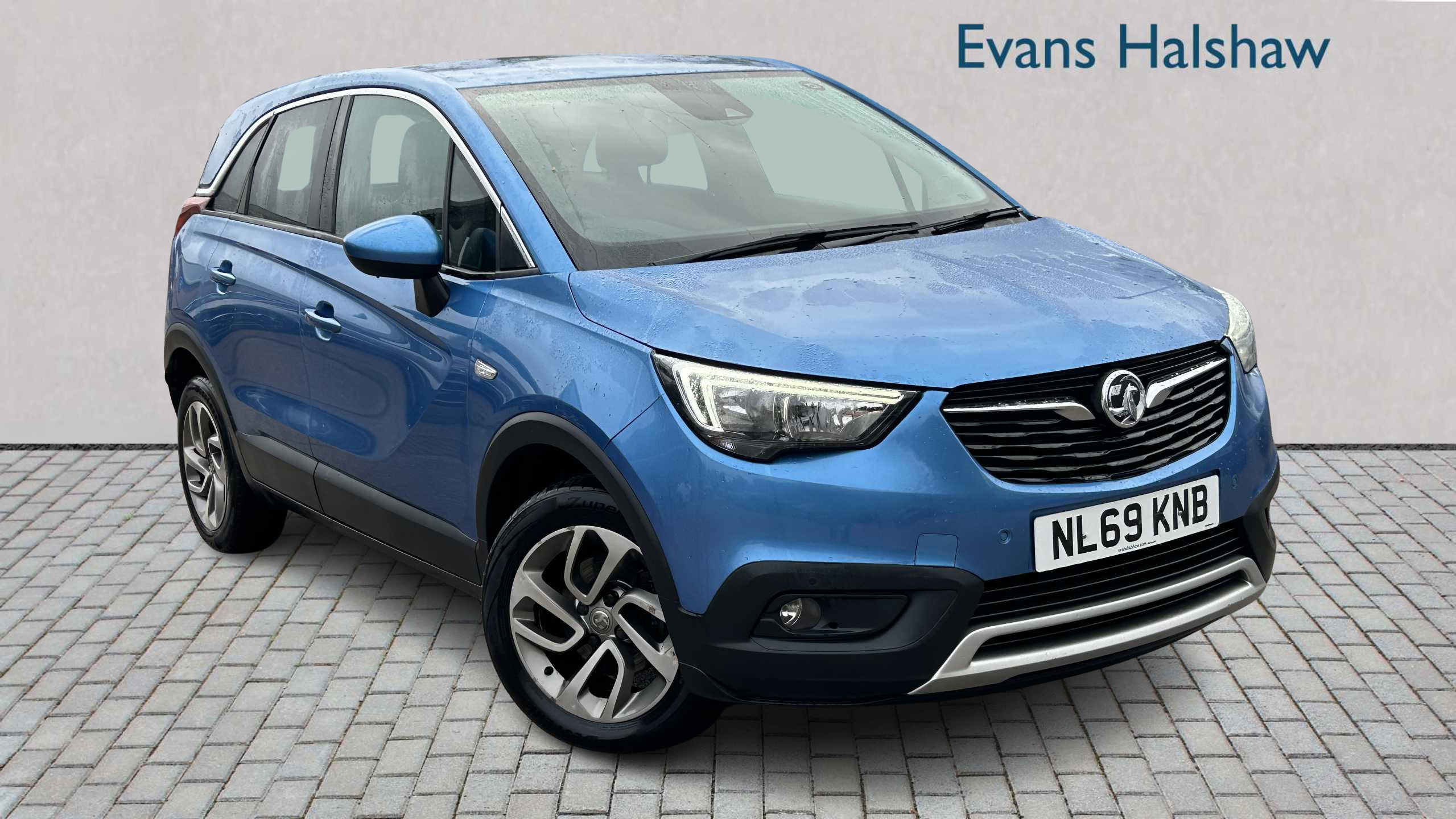 Main listing image - Vauxhall Crossland X