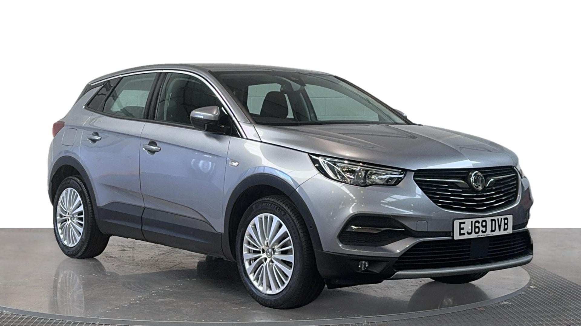 Main listing image - Vauxhall Grandland X