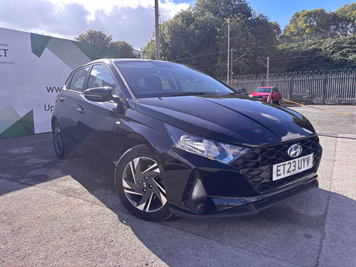 Main listing image - Hyundai i20