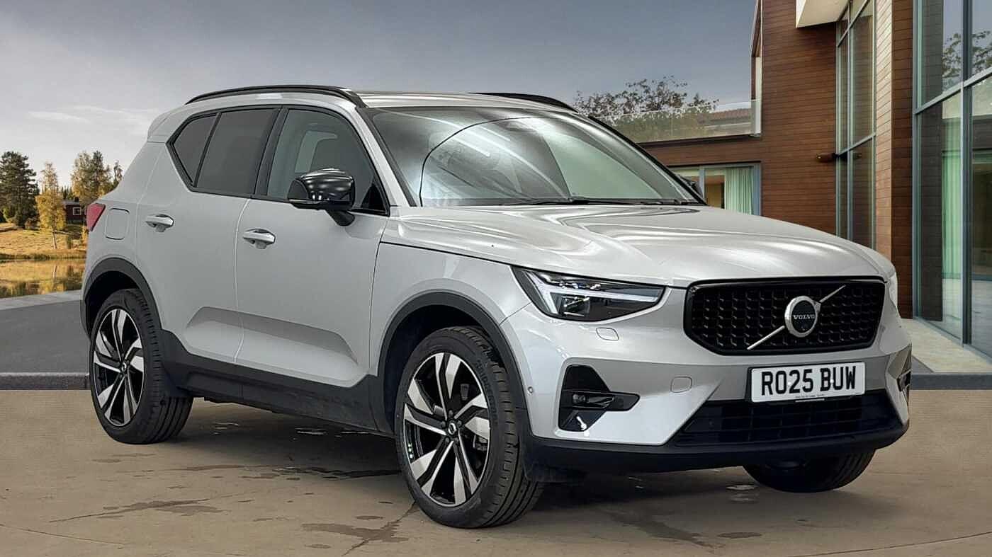 Main listing image - Volvo XC40
