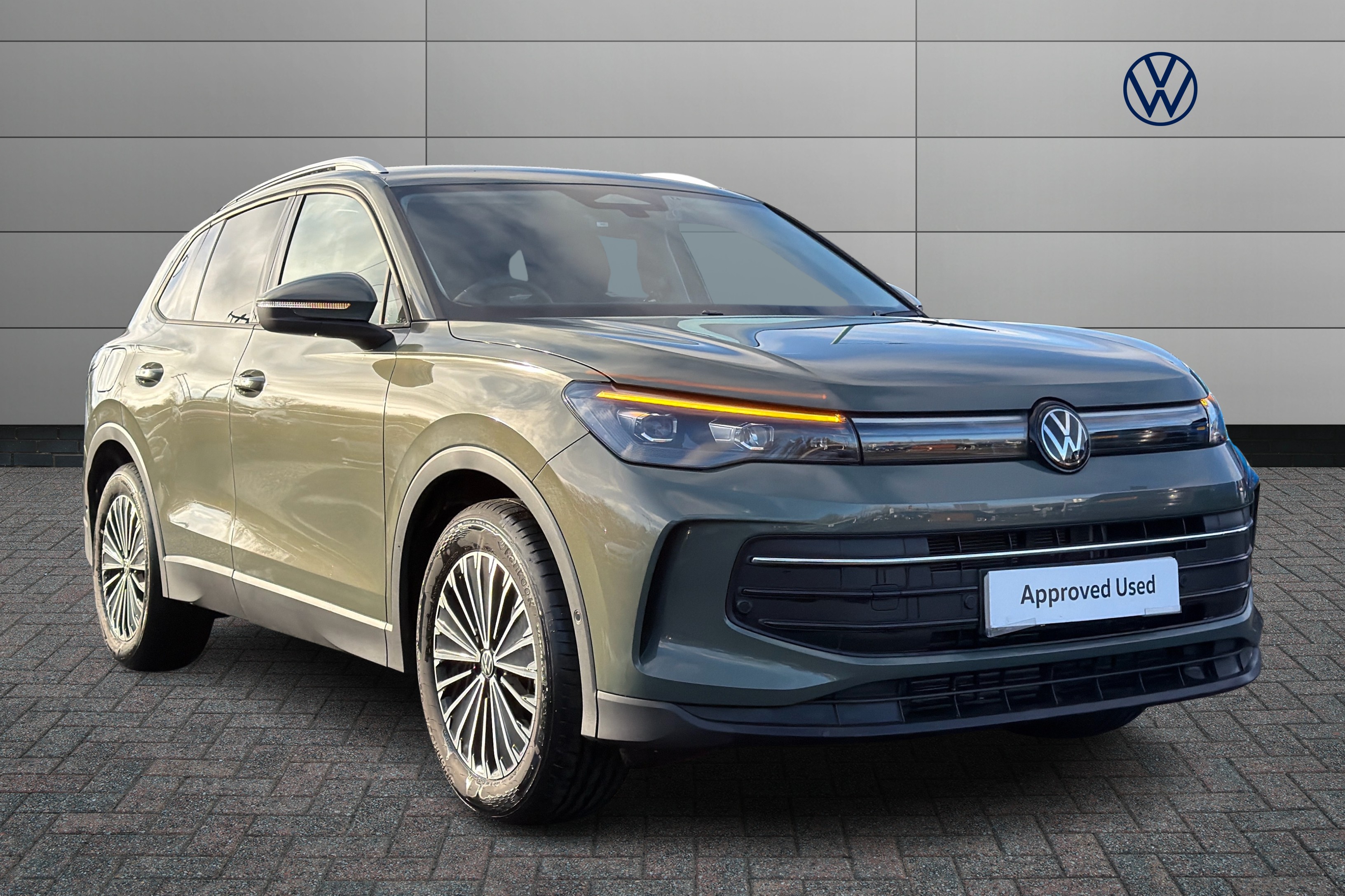 Main listing image - Volkswagen Tiguan