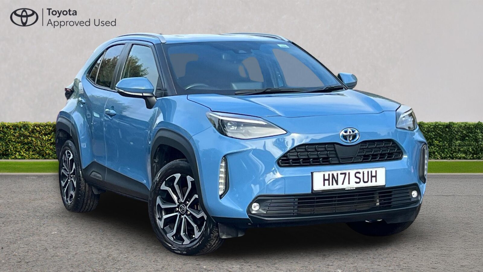 Main listing image - Toyota Yaris Cross