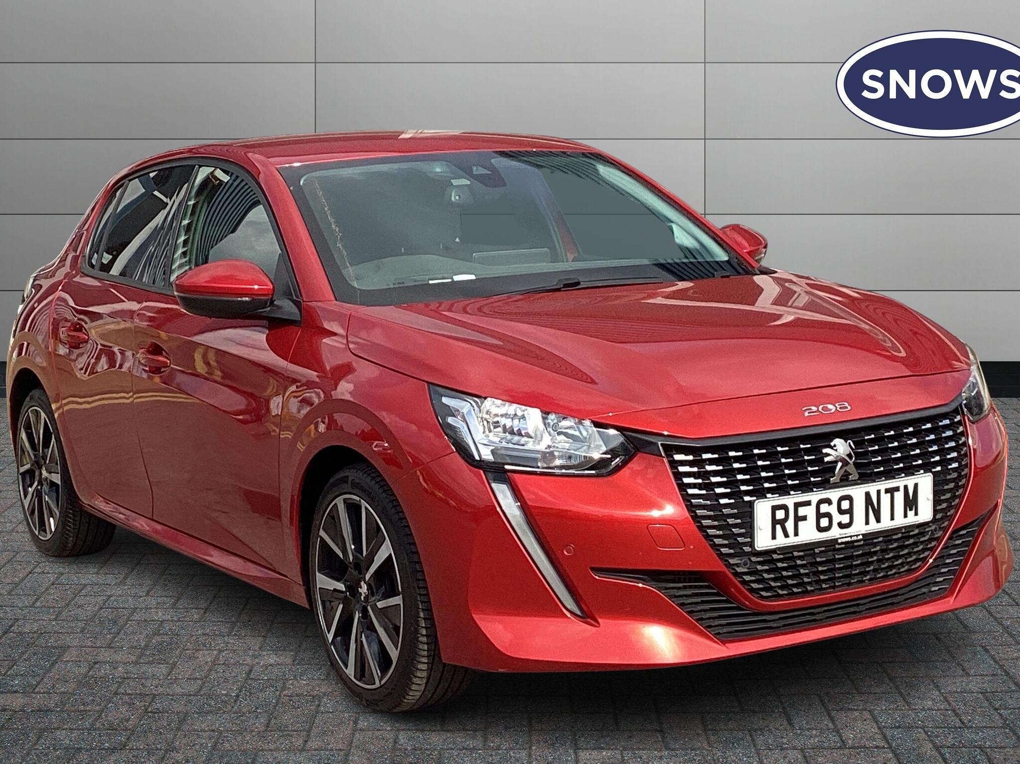 Main listing image - Peugeot 208