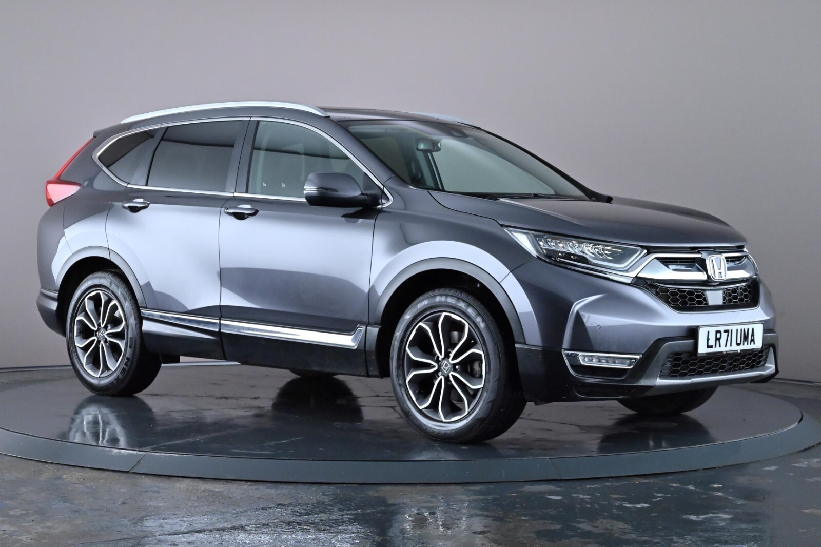 Main listing image - Honda CR-V