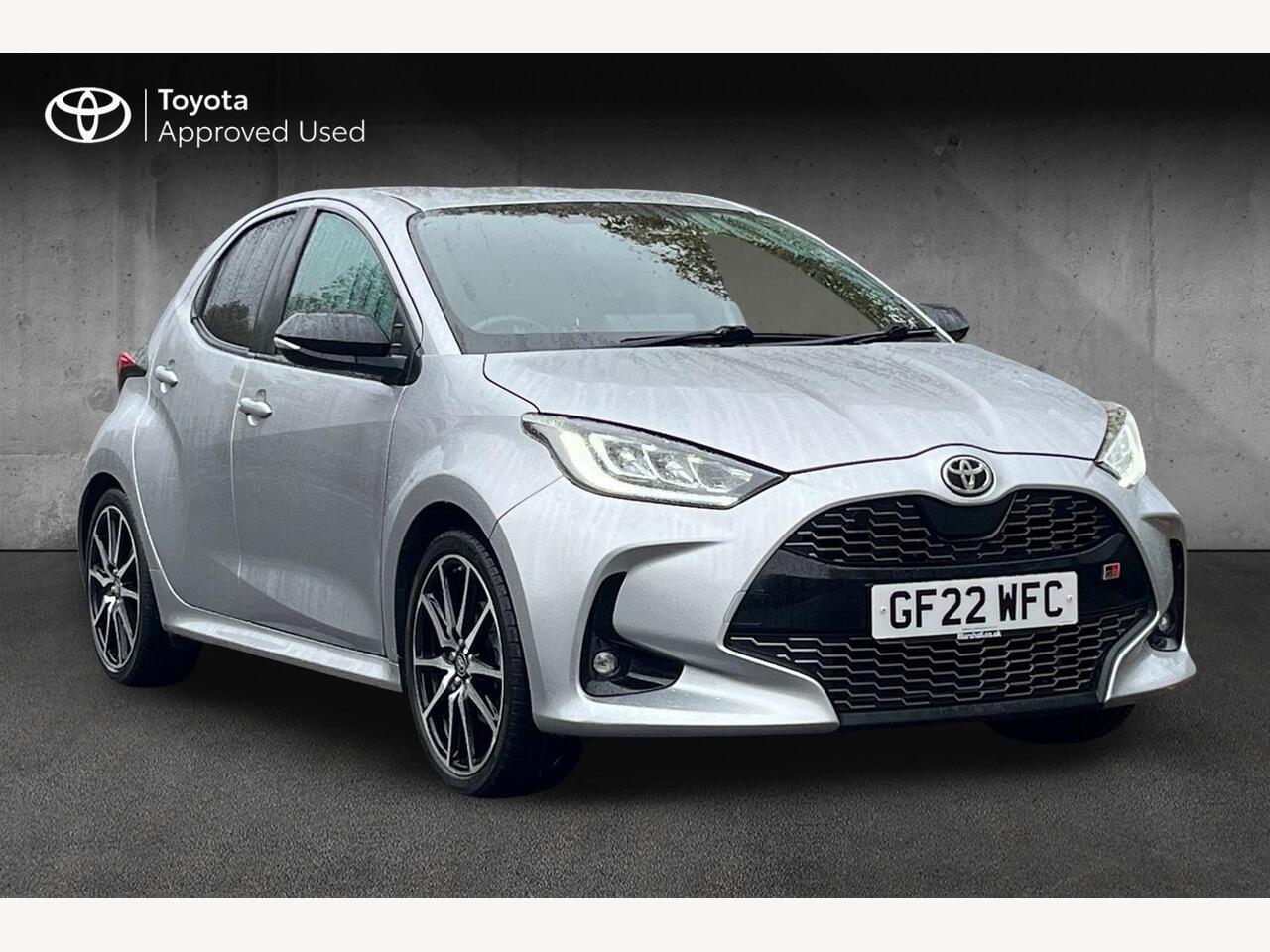 Main listing image - Toyota Yaris