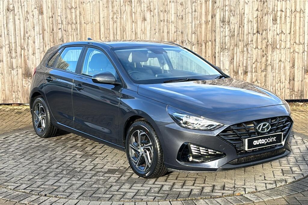 Main listing image - Hyundai i30