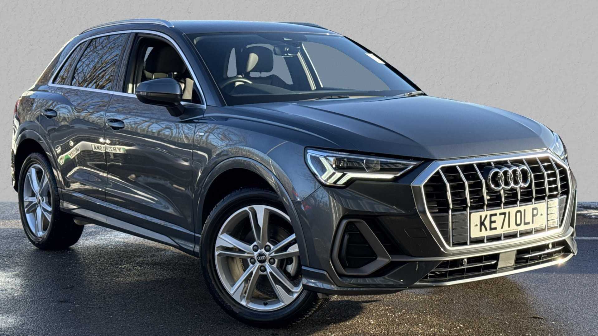 Main listing image - Audi Q3