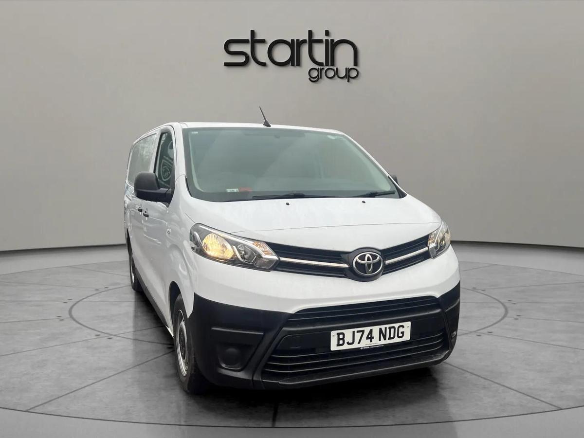Main listing image - Toyota Proace