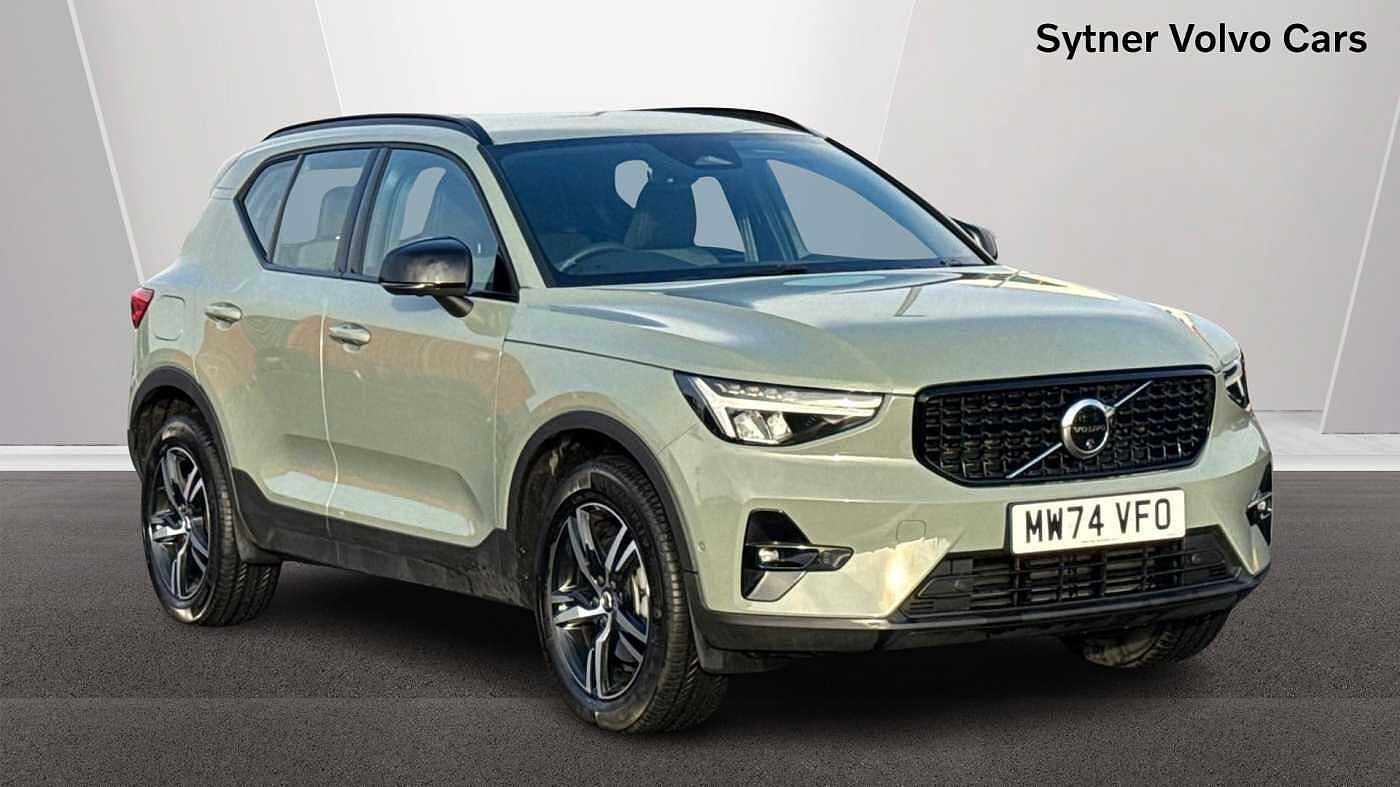 Main listing image - Volvo XC40