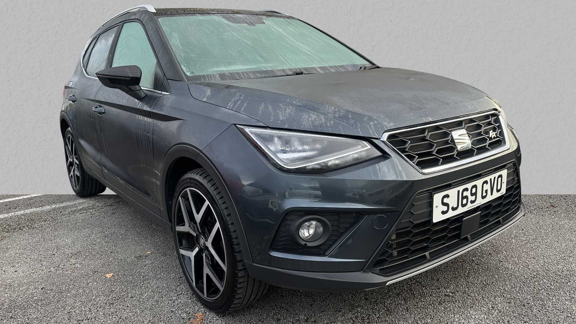 Main listing image - SEAT Arona