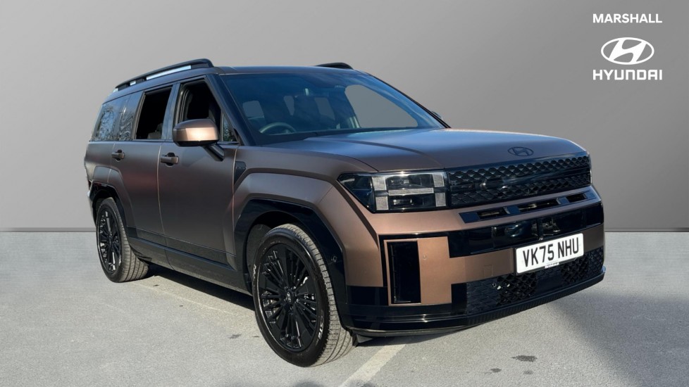 Main listing image - Hyundai Santa Fe