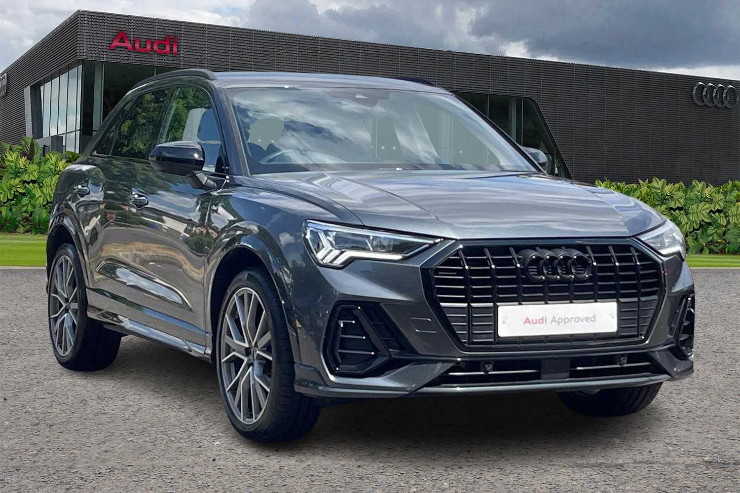 Main listing image - Audi Q3